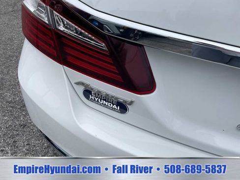 Used 2016 Honda Accord EX-L image 5