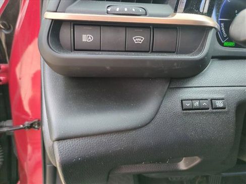 Used 2024 Toyota Crown AWD/4WD image 11