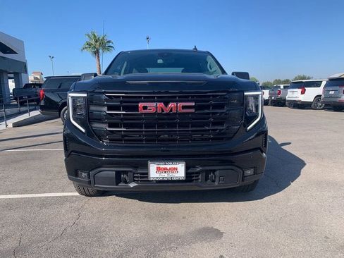 New 2025 GMC Sierra 1500 Elevation image 12