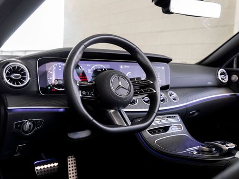 Used 2023 Mercedes-Benz E 450 Cabriolet image 15