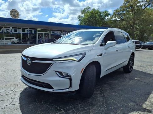 Used 2022 Buick Enclave Essence w/ Experience Buick Package image 13