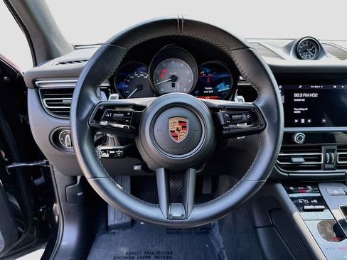 Certified 2023 Porsche Macan S AWD/4WD image 12