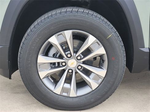 New 2026 Chevrolet Equinox LT w/ Convenience Package II image 7