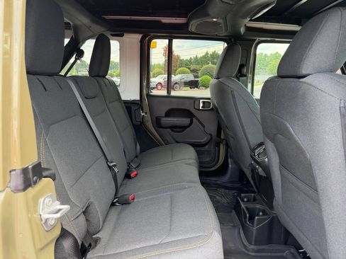 Used 2026 Jeep Wrangler Unlimited Sport AWD/4WD image 35