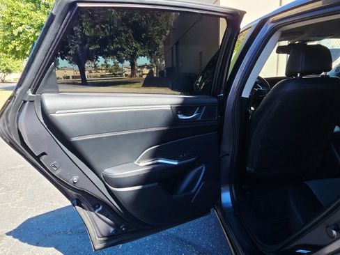 Used 2019 Honda Clarity Plug-In Hybrid image 37