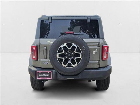 New 2025 Ford Bronco Outer Banks image 8