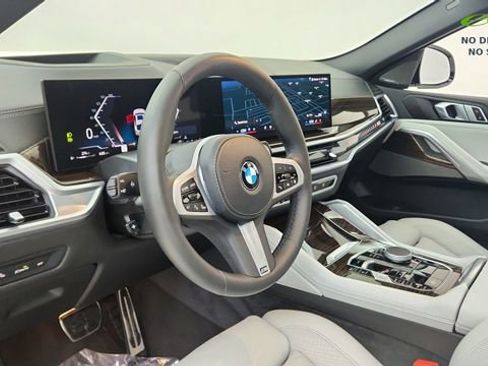 Used 2026 BMW X6 xDrive40i AWD/4WD image 19