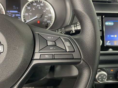 New 2025 Nissan Kicks Play S image 24