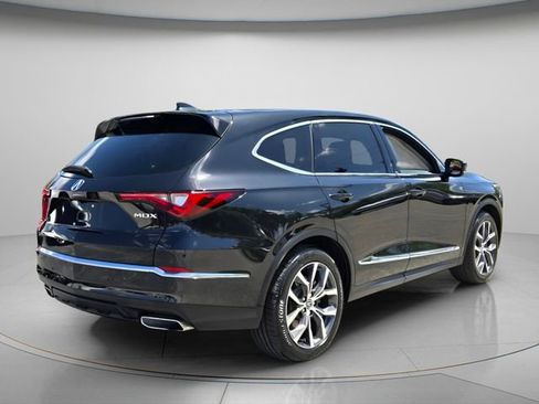 Certified 2023 Acura MDX FWD w/ Technology Package image 8