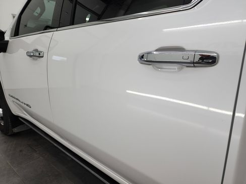 Used 2023 GMC Sierra 3500 Denali w/ Denali Ultimate Package image 41