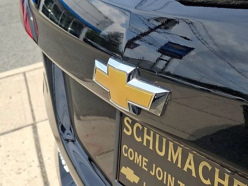 Used 2023 Chevrolet Equinox LT FWD image 29