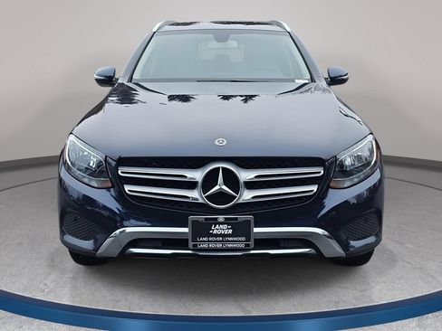 Used 2018 Mercedes-Benz GLC 300 4MATIC image 3
