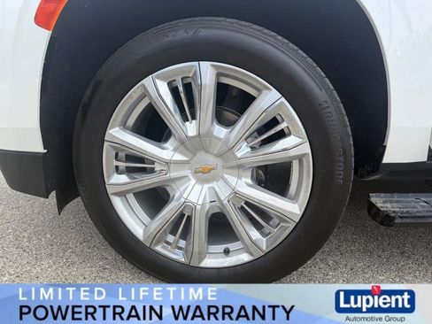 Used 2023 Chevrolet Tahoe High Country w/ Premium Package image 13