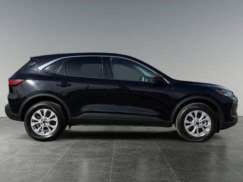 Used 2023 Ford Escape Active AWD/4WD image 8