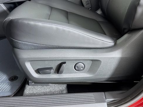 New 2026 Nissan Rogue SV FWD image 20