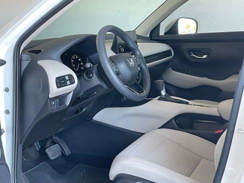 Certified 2025 Honda HR-V LX image 15