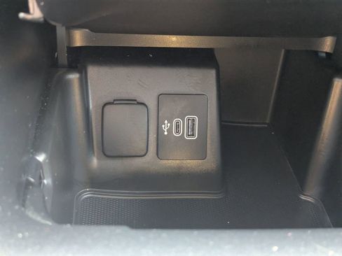 Used 2025 Ford Explorer ST RWD image 32