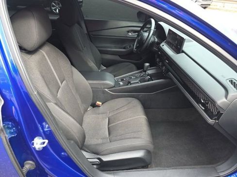 Used 2025 Honda Accord Sport image 9