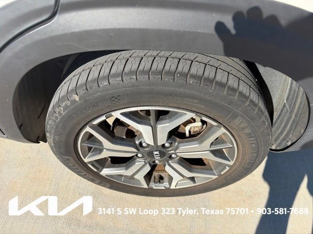 Certified 2021 Kia Seltos EX AWD/4WD image 8