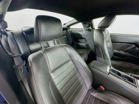 Used 2011 Ford Mustang Premium image 23