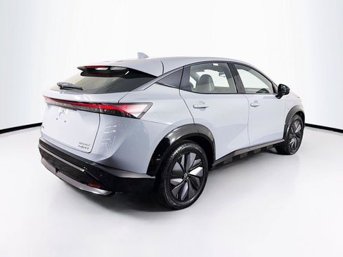 Used 2024 Nissan Ariya AWD image 11
