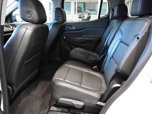 Used 2023 GMC Acadia SLT w/ Elevation Edition AWD/4WD image 11