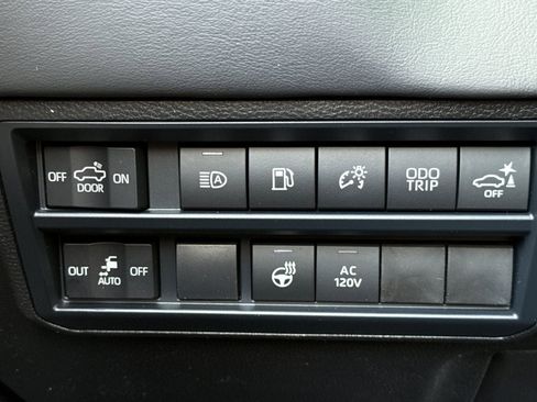 New 2026 Toyota Tundra Platinum image 30