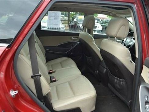 Used 2014 Hyundai Santa Fe GLS FWD image 28
