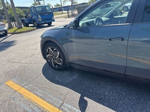 Used 2022 Hyundai Ioniq 5 SEL image 6