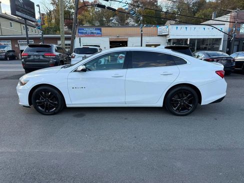 Used 2018 Chevrolet Malibu LT image 4