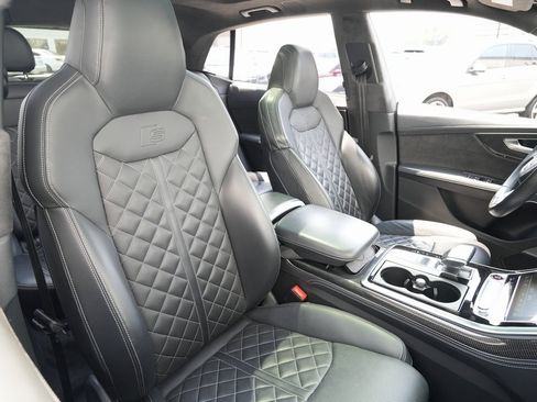 Used 2022 Audi SQ8 Prestige w/ Prestige Package image 26
