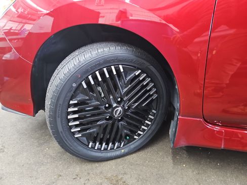 Used 2024 Nissan Leaf SV Plus image 23