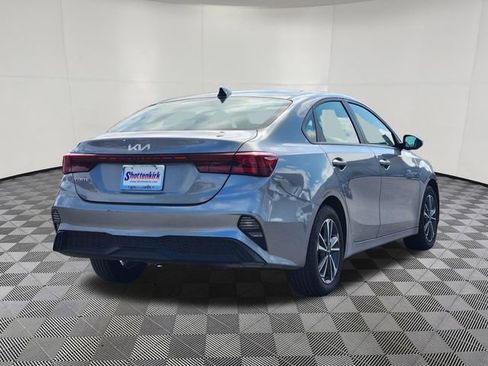 Used 2024 Kia Forte LXS FWD image 4