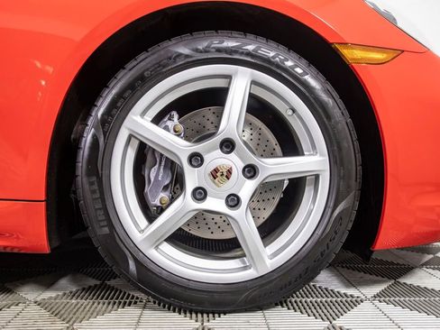 Used 2017 Porsche 718 Boxster RWD image 40