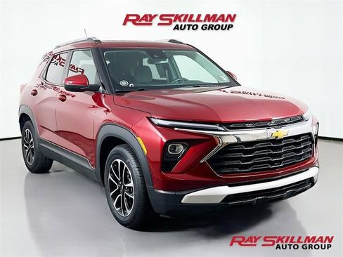 Used 2024 Chevrolet TrailBlazer LT w/ Convenience Package FWD image 1