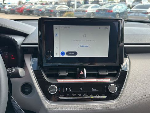 Used 2026 Toyota Corolla Cross LE image 22