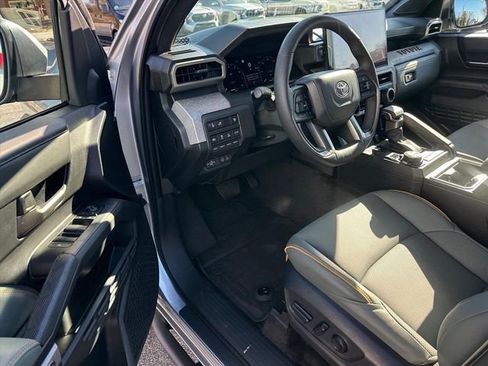 Certified 2025 Toyota Tacoma Trailhunter image 10
