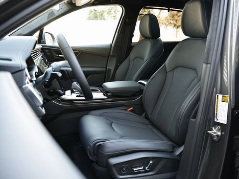 Used 2025 Audi Q7 3.0T Prestige image 20