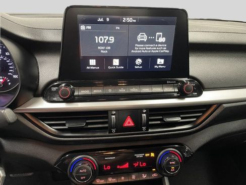 Used 2019 Kia Forte LXS FWD image 13