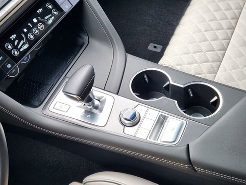 Used 2025 Genesis G70 3.3T Advanced w/ Sport Prestige Package image 18