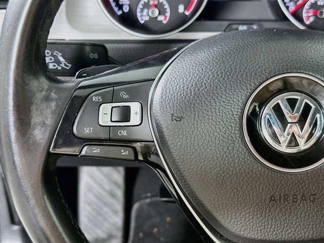 Used 2017 Volkswagen Golf S AWD/4WD image 19