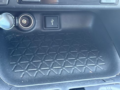 Used 2022 Toyota RAV4 XLE w/ XLE Grade Weather Package FWD image 17