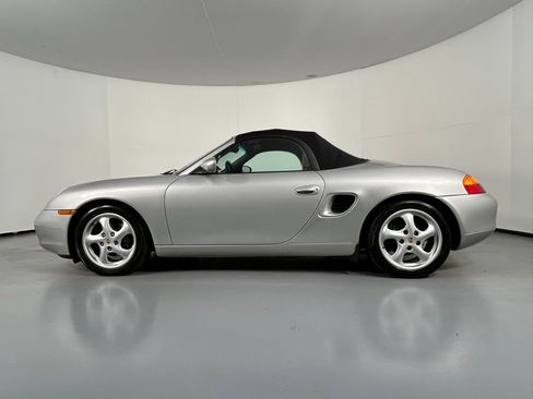 Used 1999 Porsche Boxster image 9