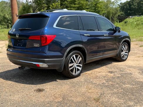 Used 2018 Honda Pilot Touring image 5