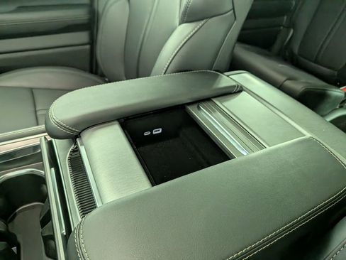 New 2026 Jeep Grand Wagoneer L Limited AWD/4WD image 27