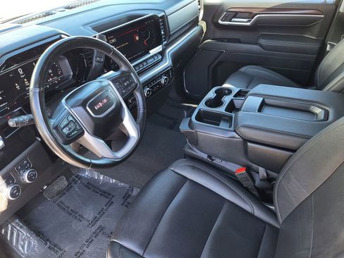 Used 2025 GMC Sierra 1500 SLT image 10