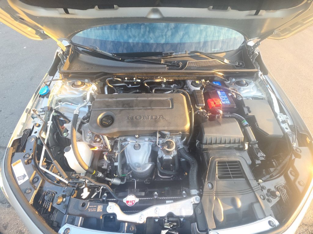 Used 2025 Honda Civic Sport image 11