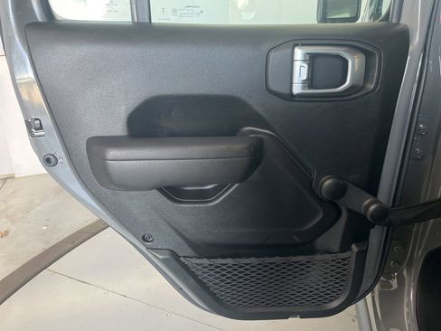 Used 2023 Jeep Wrangler Unlimited Sport AWD/4WD image 26