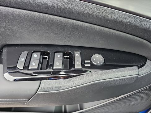 New 2025 Kia Sportage EX image 28