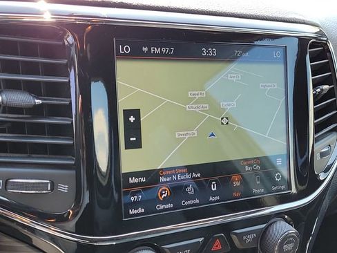 Used 2019 Jeep Grand Cherokee Limited AWD/4WD image 13